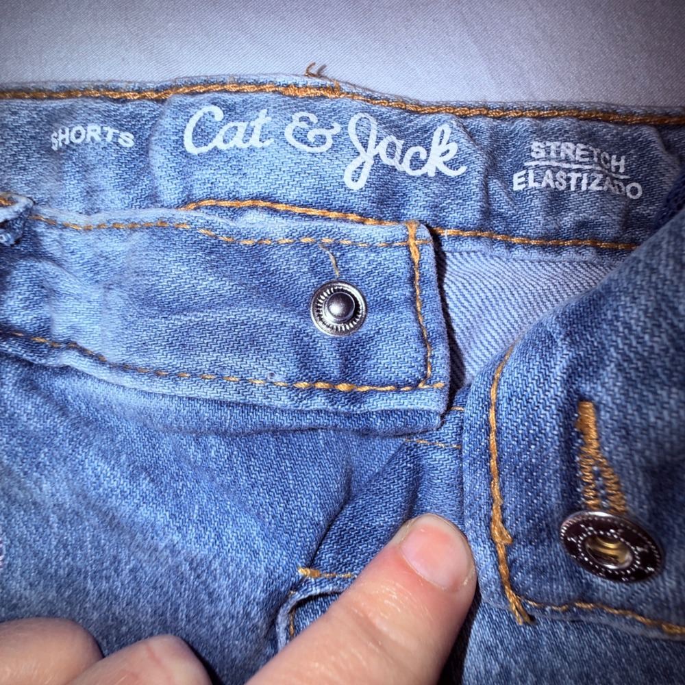 Cat & Jack Denim Shorts Kids 4T Blue New Floral Embroidered Adjustable Waist - Picture 3 of 6